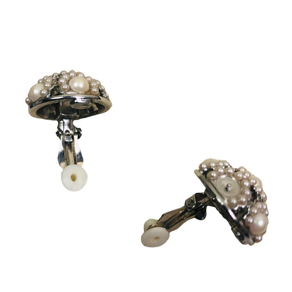 Vintage Faux Pearls Clip On Earrings - Picture 6 of 6